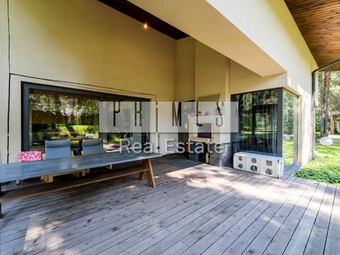 дом по адресу с. Лебедевка, Набережная ул.