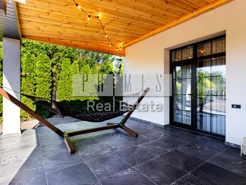 дом по адресу Оболонська вул.