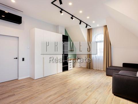 дом по адресу Оболонська вул.