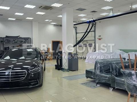 комерційна за адресою Степана Бандери просп. (Московський), 5