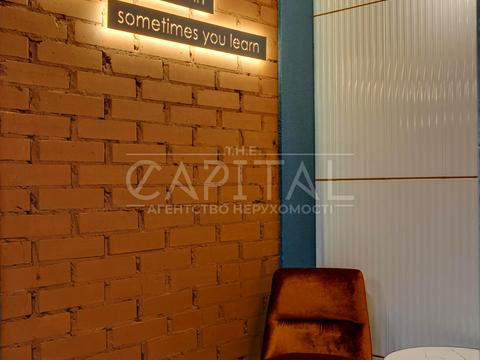 комерційна за адресою Київ, Академіка Заболотного вул., 1