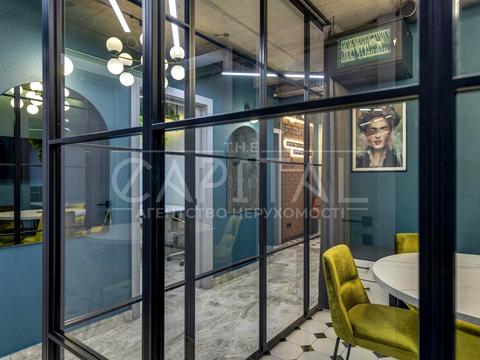 комерційна за адресою Київ, Академіка Заболотного вул., 1