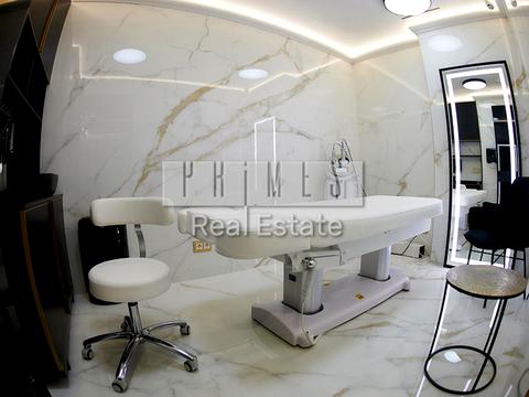 комерційна за адресою Антоновича вул. (Горького), 44