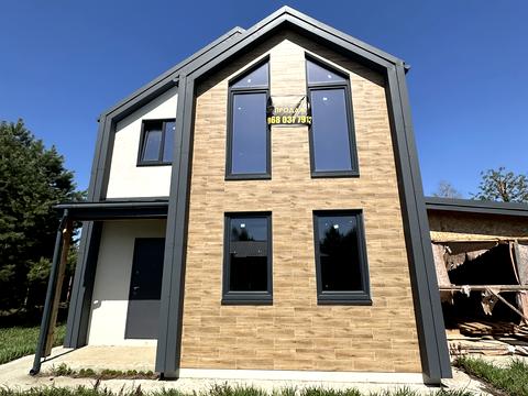 будинок за адресою с. Лишня, Сонячна