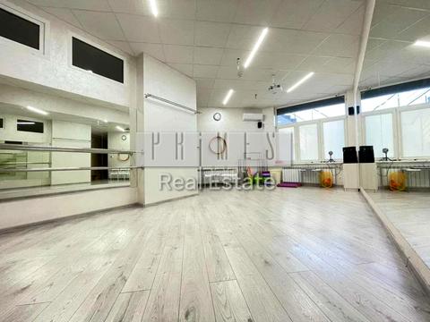 комерційна за адресою Перемишльська вул. (Червонопільська), 2-Г