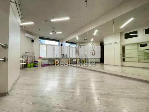 комерційна за адресою Перемишльська вул. (Червонопільська), 2-Г