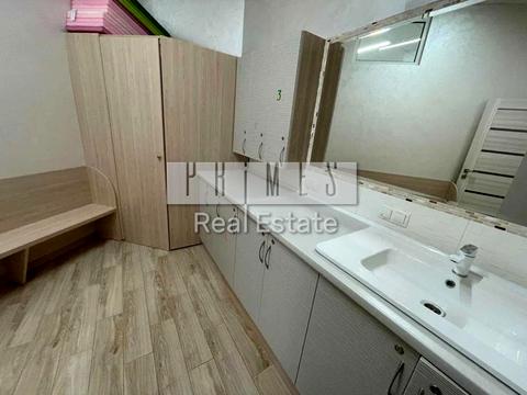 комерційна за адресою Перемишльська вул. (Червонопільська), 2-Г