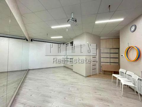 комерційна за адресою Перемишльська вул. (Червонопільська), 2-Г