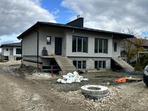 будинок за адресою київська