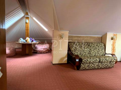 будинок за адресою Жовтнева вул.