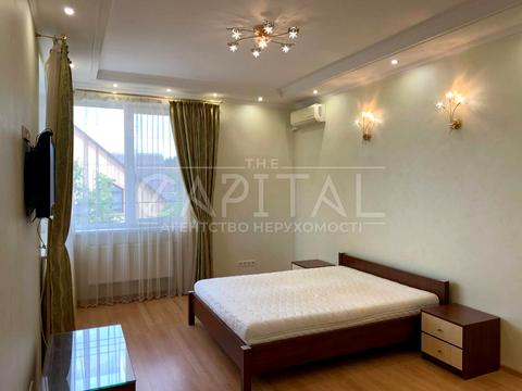 будинок за адресою Жовтнева вул.