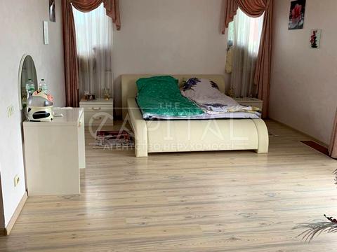 будинок за адресою Жовтнева вул.