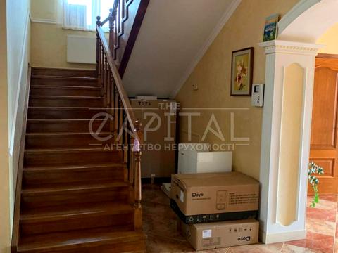 будинок за адресою Жовтнева вул.