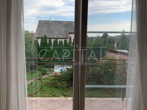 будинок за адресою Жовтнева вул.