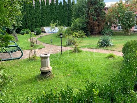 будинок за адресою Жовтнева вул.