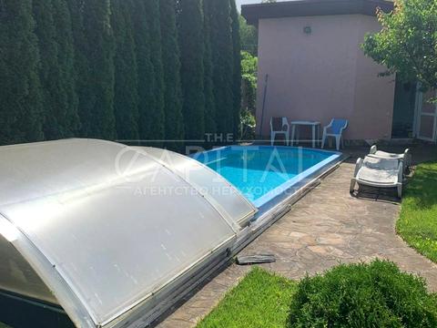 будинок за адресою Жовтнева вул.