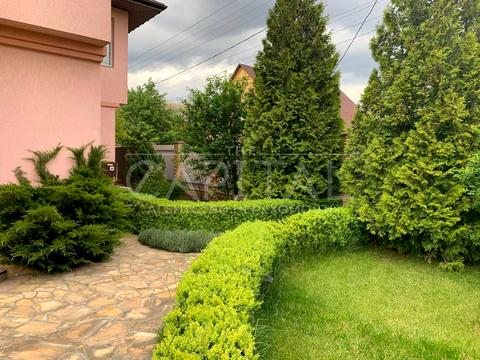 будинок за адресою Жовтнева вул.