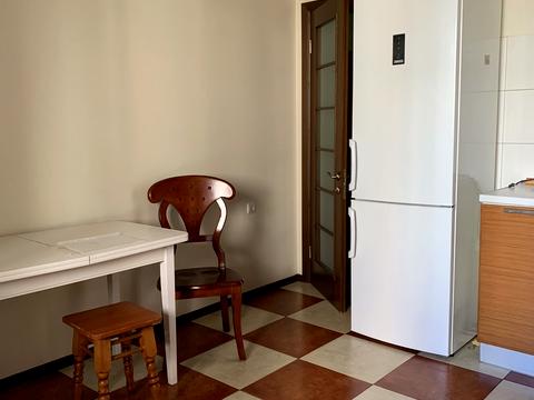 квартира за адресою Зоопаркова вул., 1а