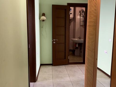 квартира за адресою Зоопаркова вул., 1а