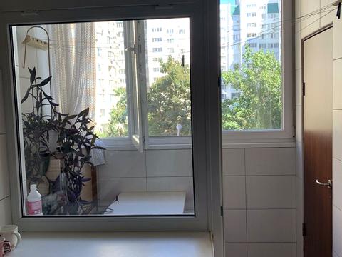 квартира за адресою Зоопаркова вул., 1а