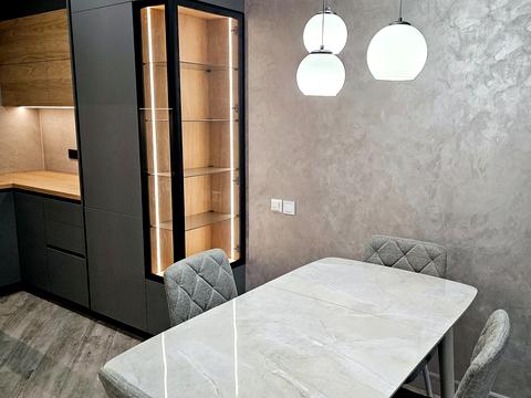 квартира за адресою Салютна вул., 2к3