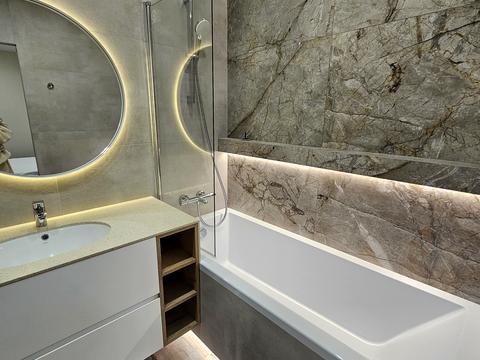 квартира за адресою Салютна вул., 2к3