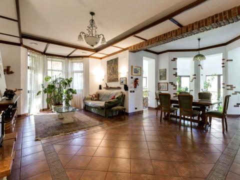 дом по адресу Карьерная ул.