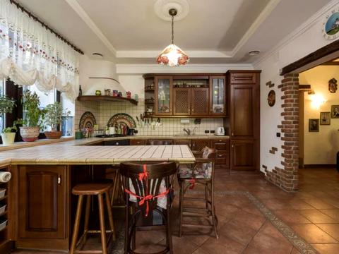 дом по адресу Карьерная ул.