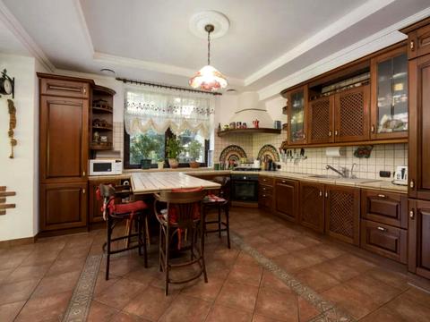 дом по адресу Карьерная ул.