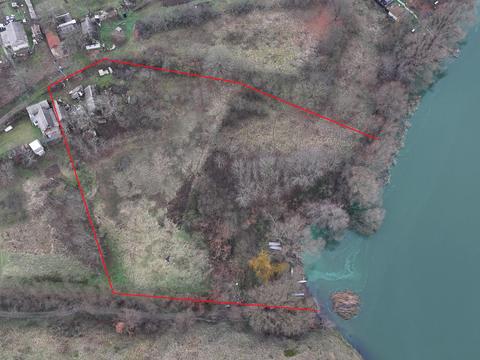 участок по адресу 