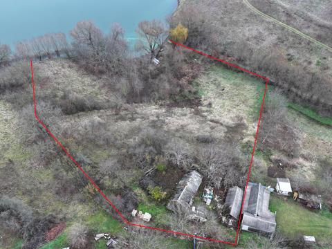 участок по адресу 