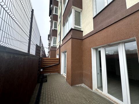 комерційна за адресою Івана Білика вул. (Яблунева), 4