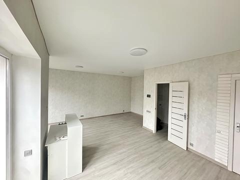 комерційна за адресою Івана Білика вул. (Яблунева), 4