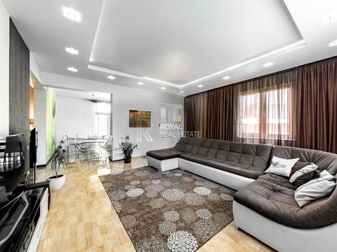 будинок за адресою Квіткова, 1