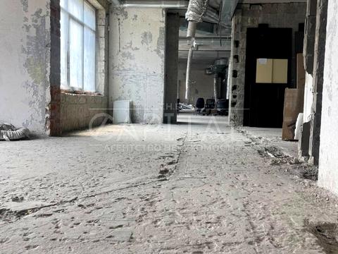 комерційна за адресою Ованеса Туманяна вул., 15-А