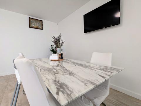 квартира за адресою Героїв Крут вул., 5