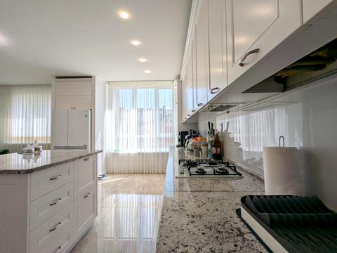 квартира по адресу Героїв Крут ул., 5