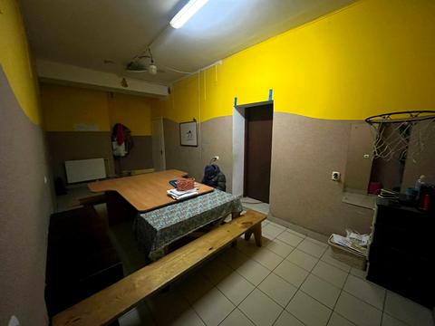 комерційна за адресою Івана Величковського вул., 10