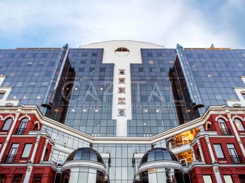 комерційна за адресою Київ, Жилянська вул., 75