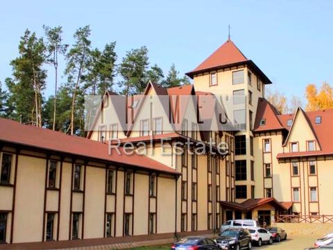 комерційна за адресою Берестейське шосе (Брест-Литовське), 2