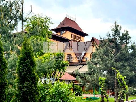 комерційна за адресою Берестейське шосе (Брест-Литовське), 2