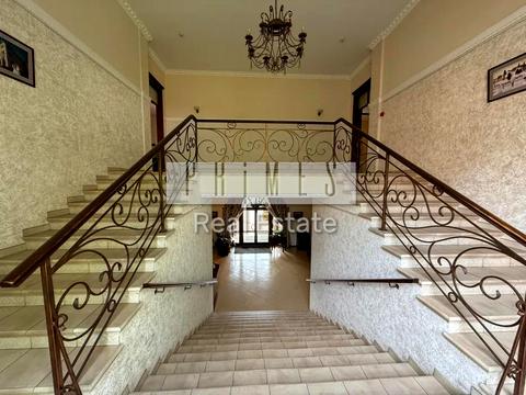 комерційна за адресою Берестейське шосе (Брест-Литовське), 2