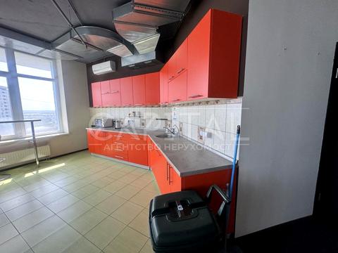 коммерческая по адресу Днепровская набережная ул., 26