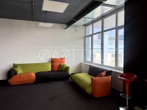 коммерческая по адресу Днепровская набережная ул., 26