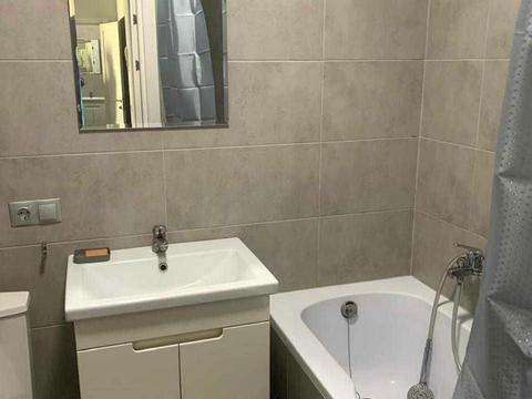 квартира за адресою Юнацька вул., 10