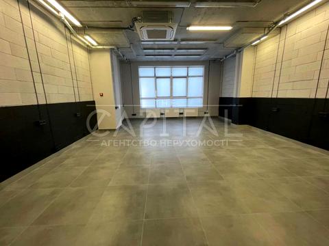 коммерческая по адресу Степана Бандеры просп. (Московський), 8г