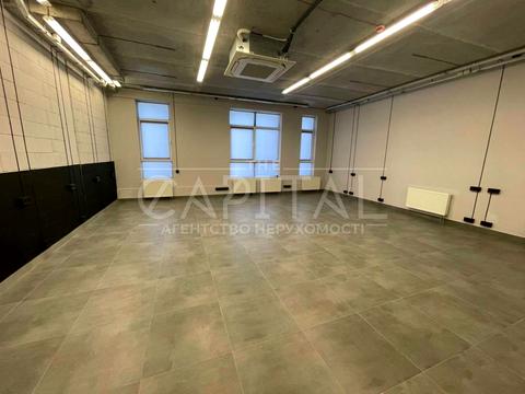 коммерческая по адресу Степана Бандеры просп. (Московський), 8г