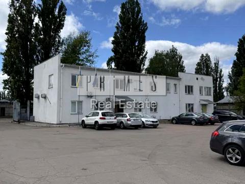 комерційна за адресою Малинська вул., 8