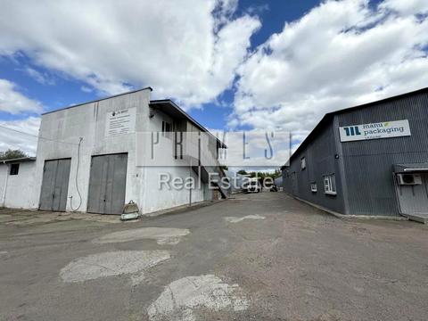 комерційна за адресою Малинська вул., 8