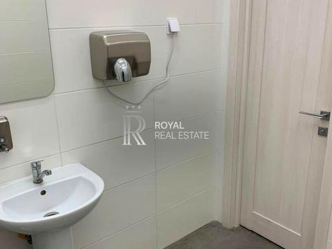 комерційна за адресою Залізничне шосе, 2а